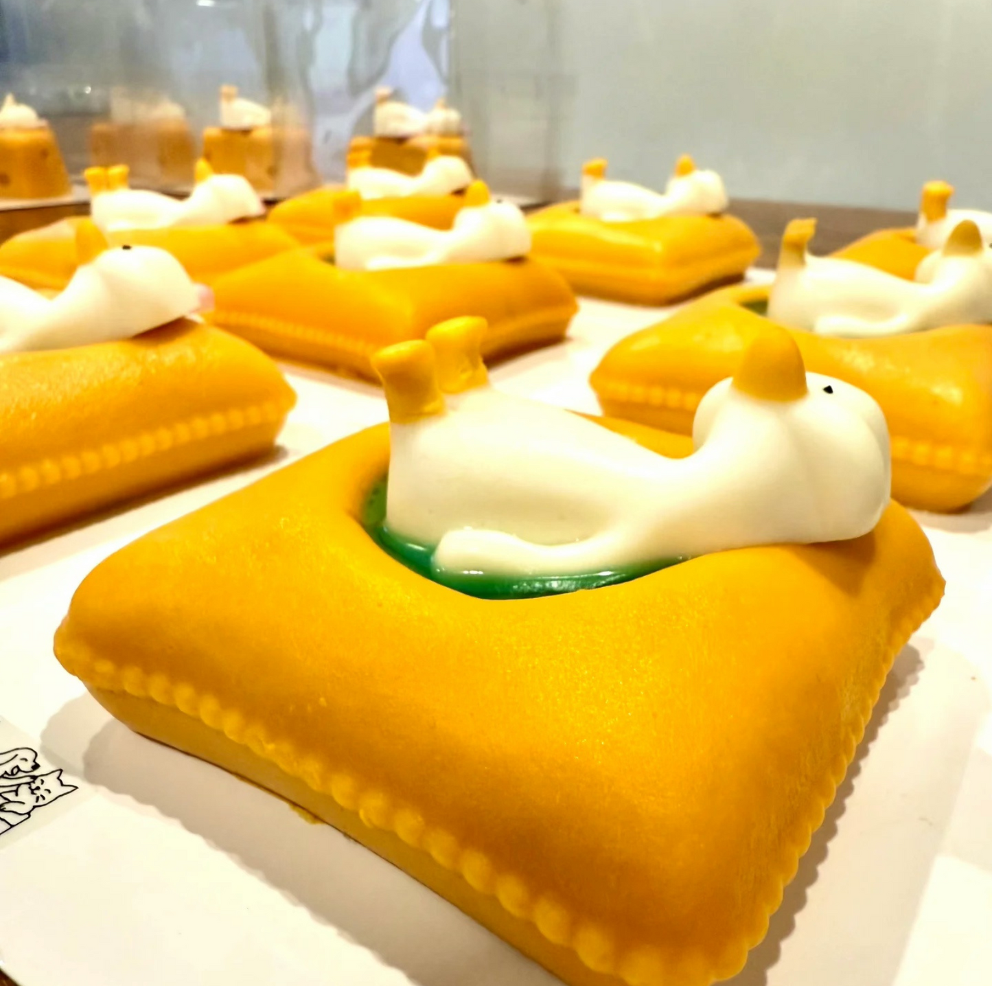 Le Petit Paws:Pet Pumpkin Pillow Mousse