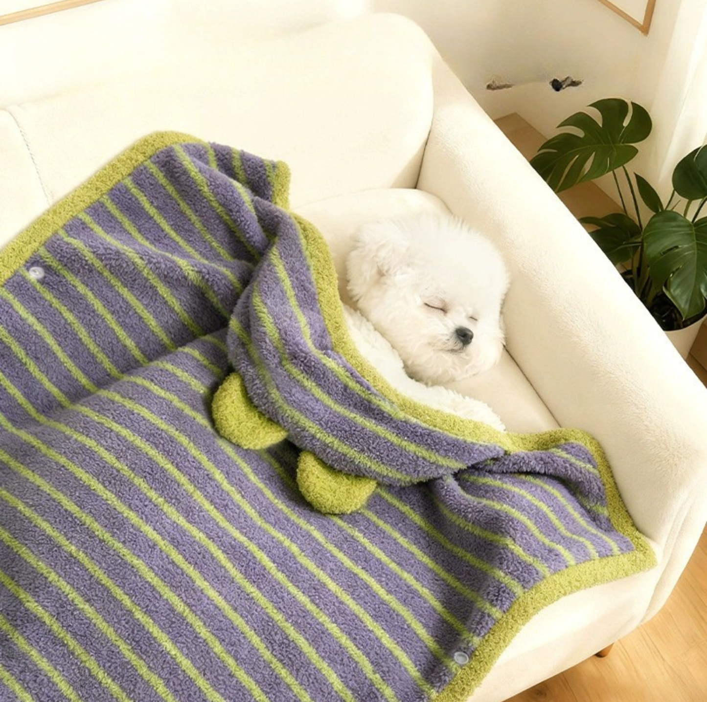 Hooded Flannel Wearable Pet Blanket