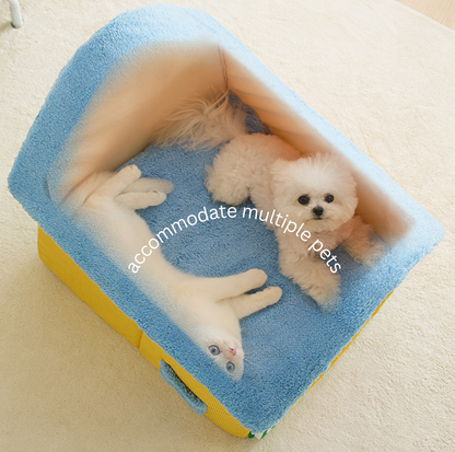 Cosy Cabin-Style Enclosed Pet House with Carry Handle