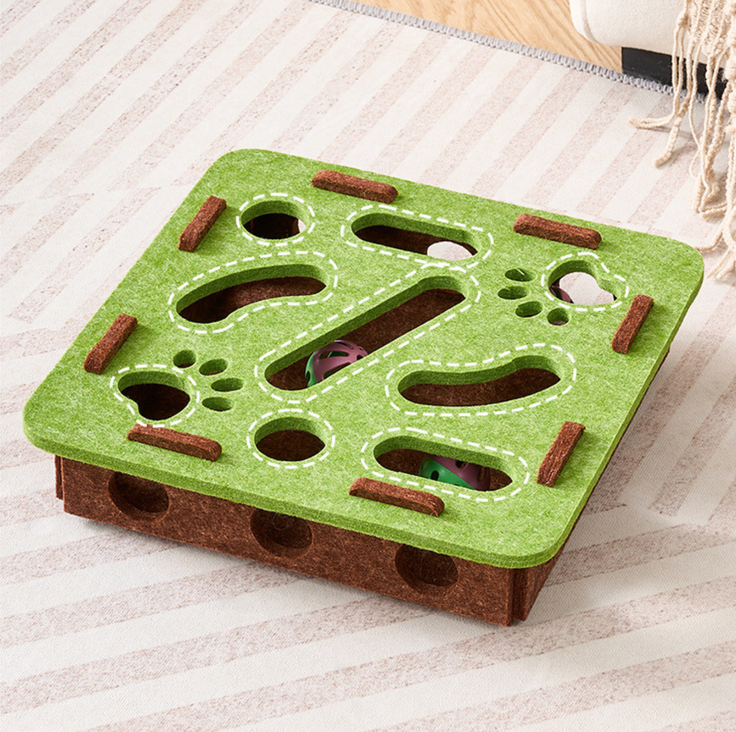 Felt Maze Interactive Cat Puzzle Box