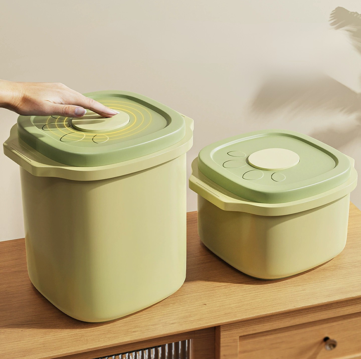 One-Touch Airtight Pet Food Storage Container