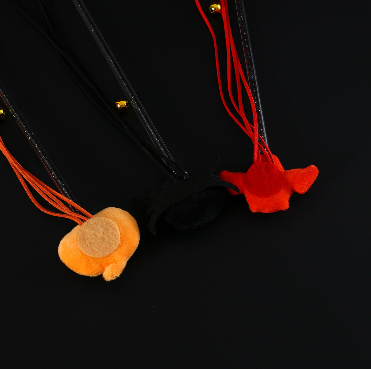 Halloween Cat Teaser Wand Toy – Pumpkin & Spider Plush Designs with Bell and Tassel