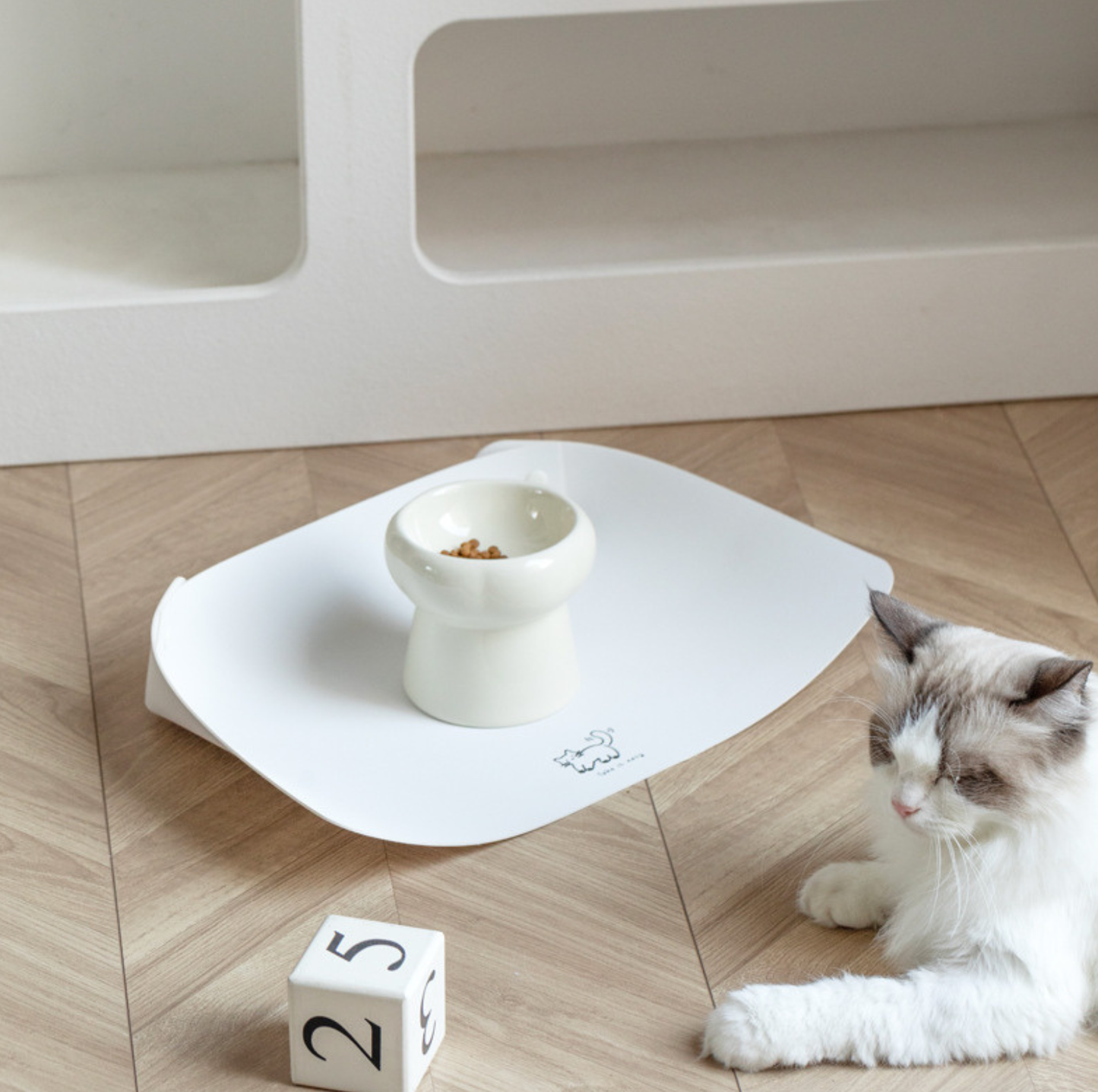 Foldable Semi-Enclosed PU Leather Pet Food Mat