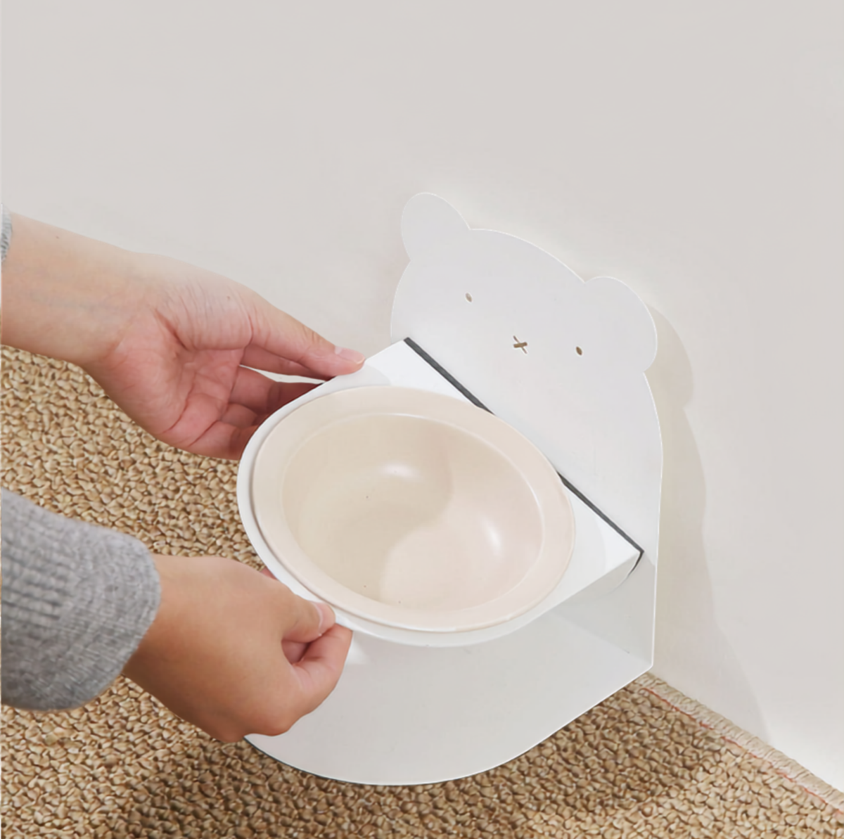 Magnetic Adjustable Elevated Ceramic Pet Bowl with Bear-Shaped Stand