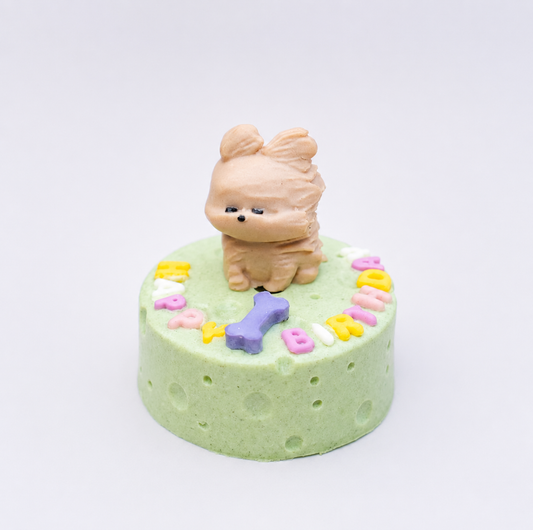 Le Petit Paws: Fluffy Breeze. Dog Birthday Cake - Brown