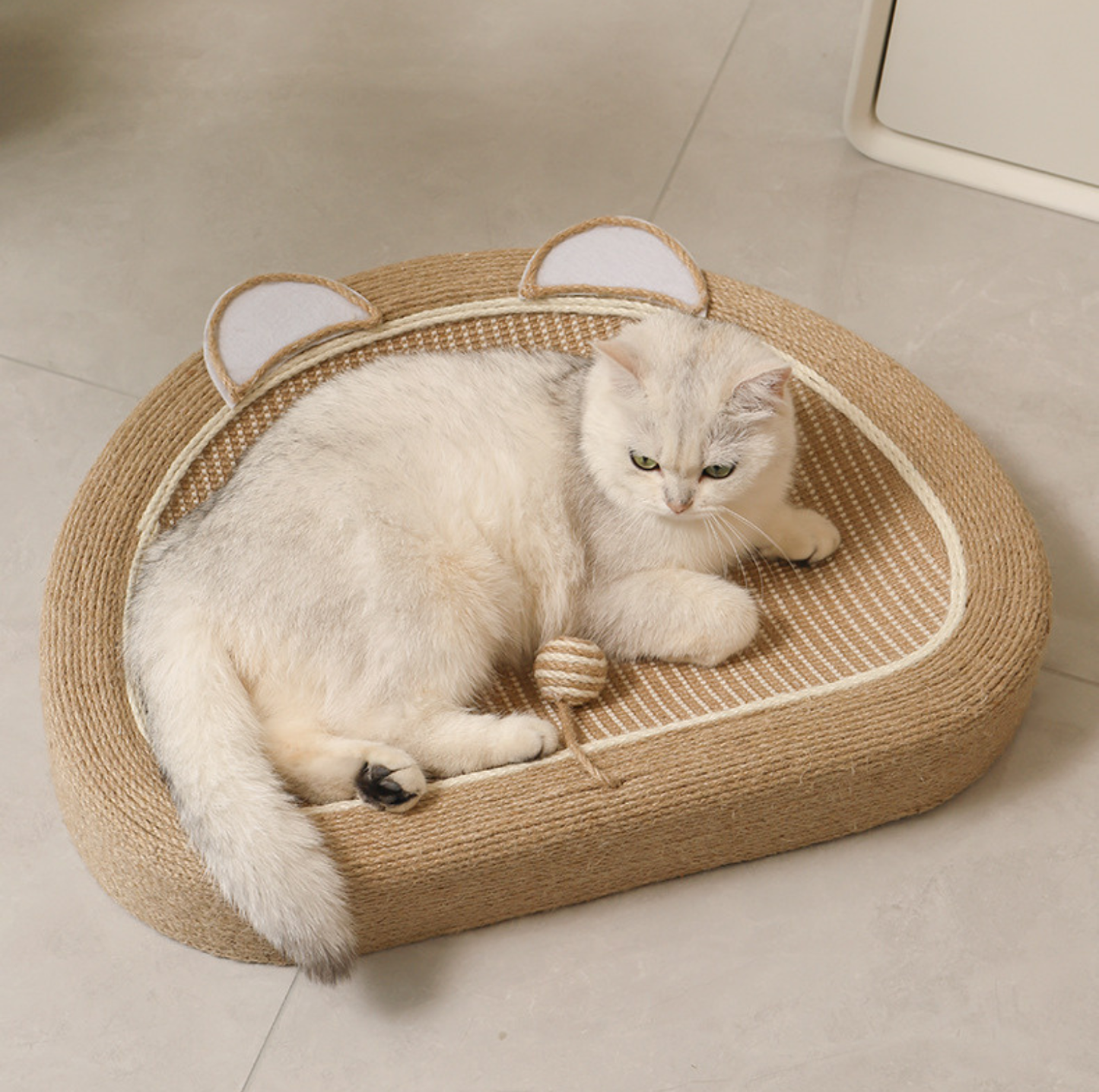 Bear Sisal Cat Scratching Bed