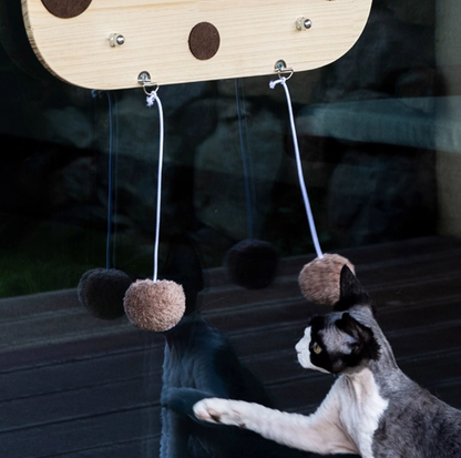 Giraffe-Themed Window/Tile-Mounted Cat Tree with Suction Cups