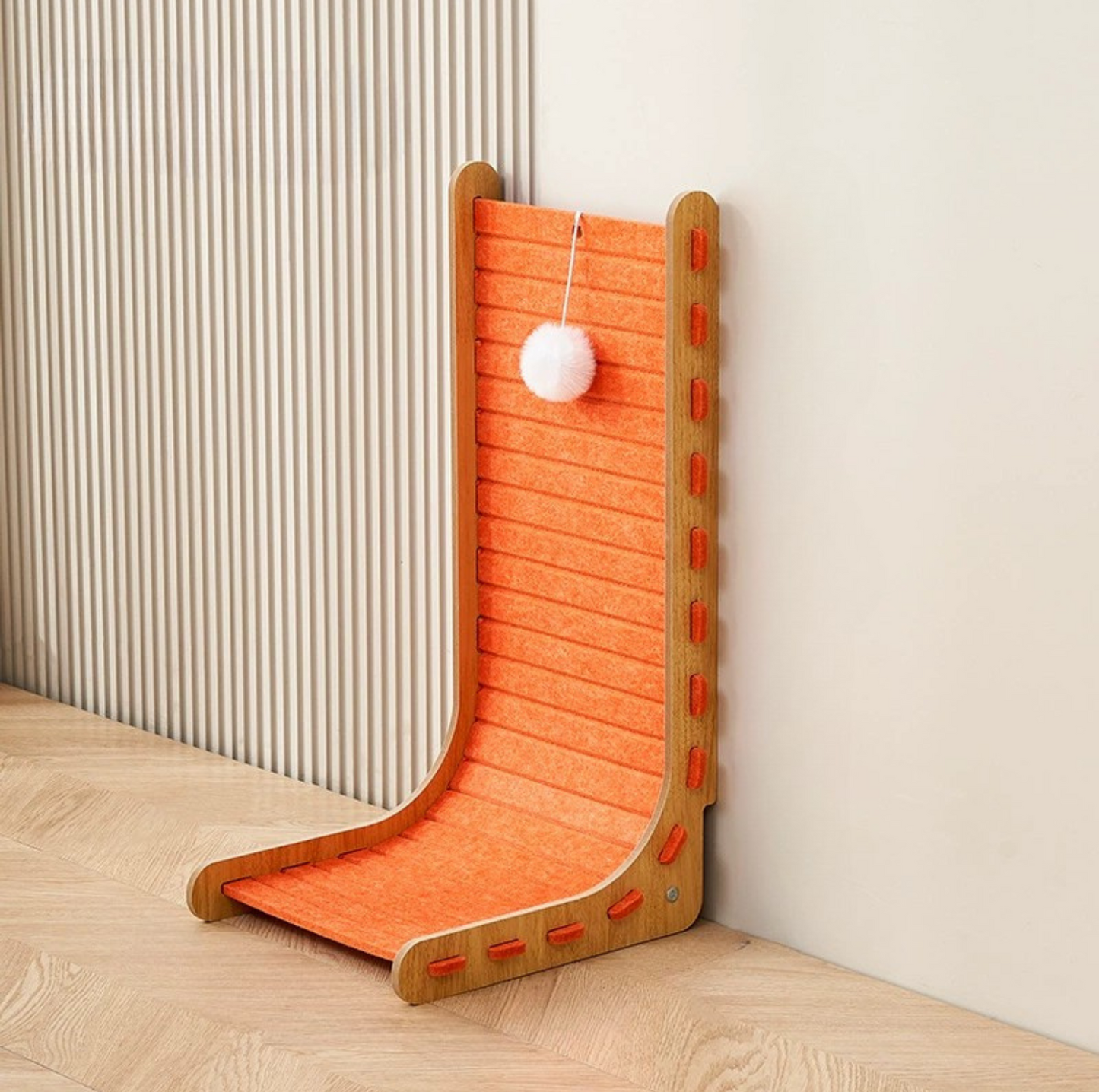 L-Shaped Felt Cat Scratcher with Dangling Ball Toy