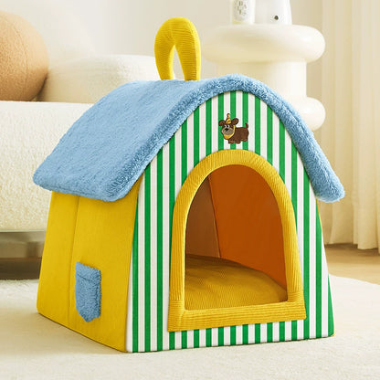 Cosy Cabin-Style Enclosed Pet House with Carry Handle