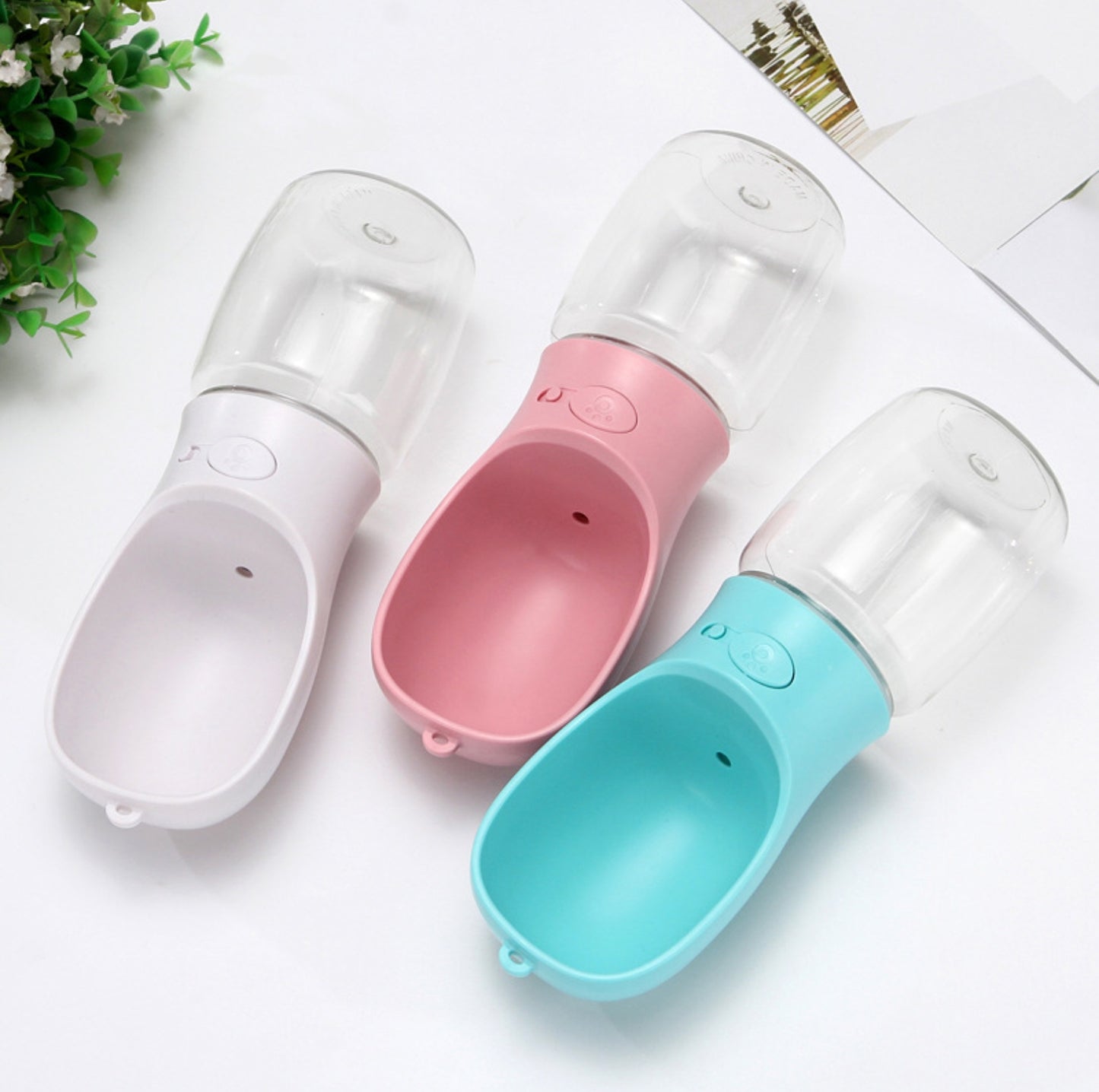 Portable Pet Water Bottle - Leak-proof and Durable, 550ml