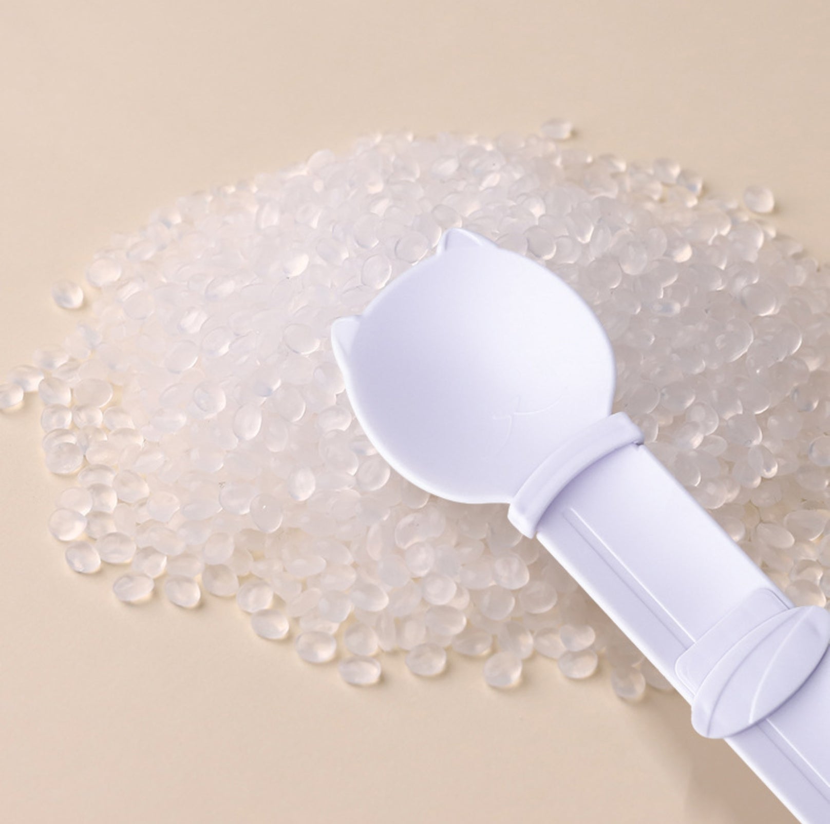 Cat Tube Treat Feeding Spoon – Mess-Free, Easy & Fun Treat Time Tool - {{product.type}} - PawPawUp