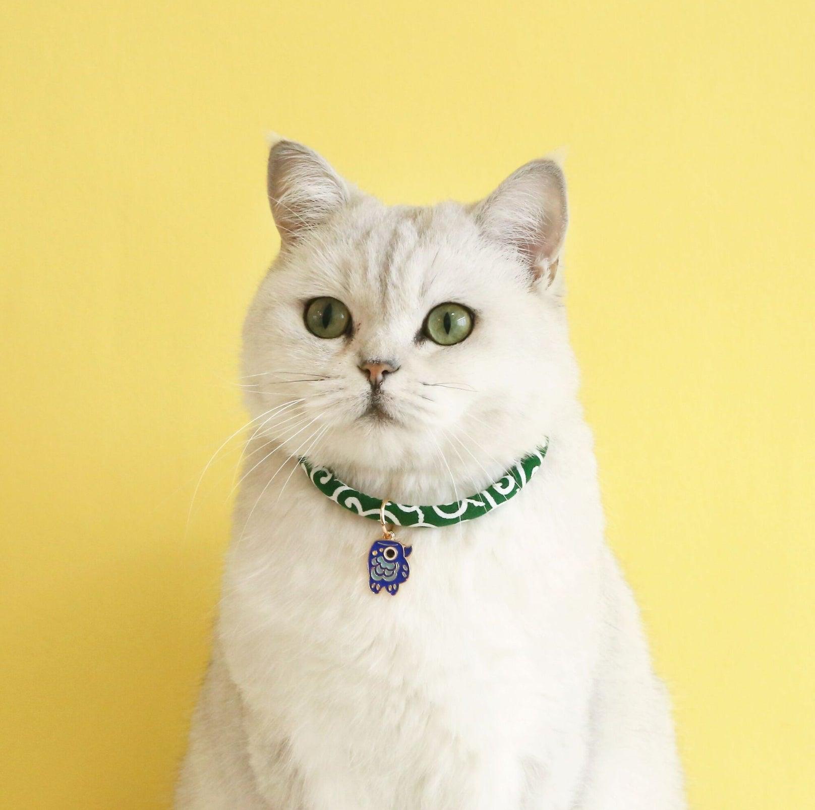 Charming Koi Fish Pendant Collar: Japanese-Styled Adjustable Pet Accessory - {{product.type}} - PawPawUp