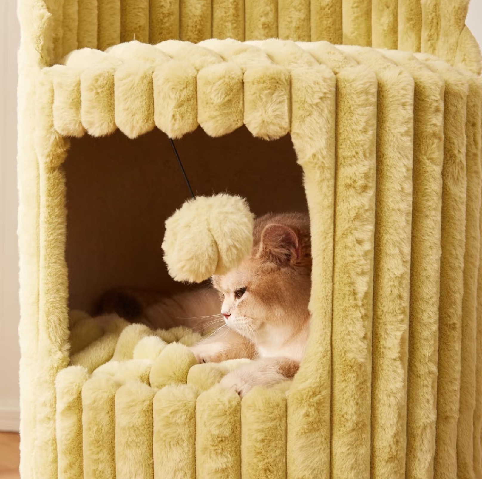 Cmisstree Flower-Inspired Wooden Cat Tree with Cat House - Natural Fruitwood - {{product.type}} - PawPawUp
