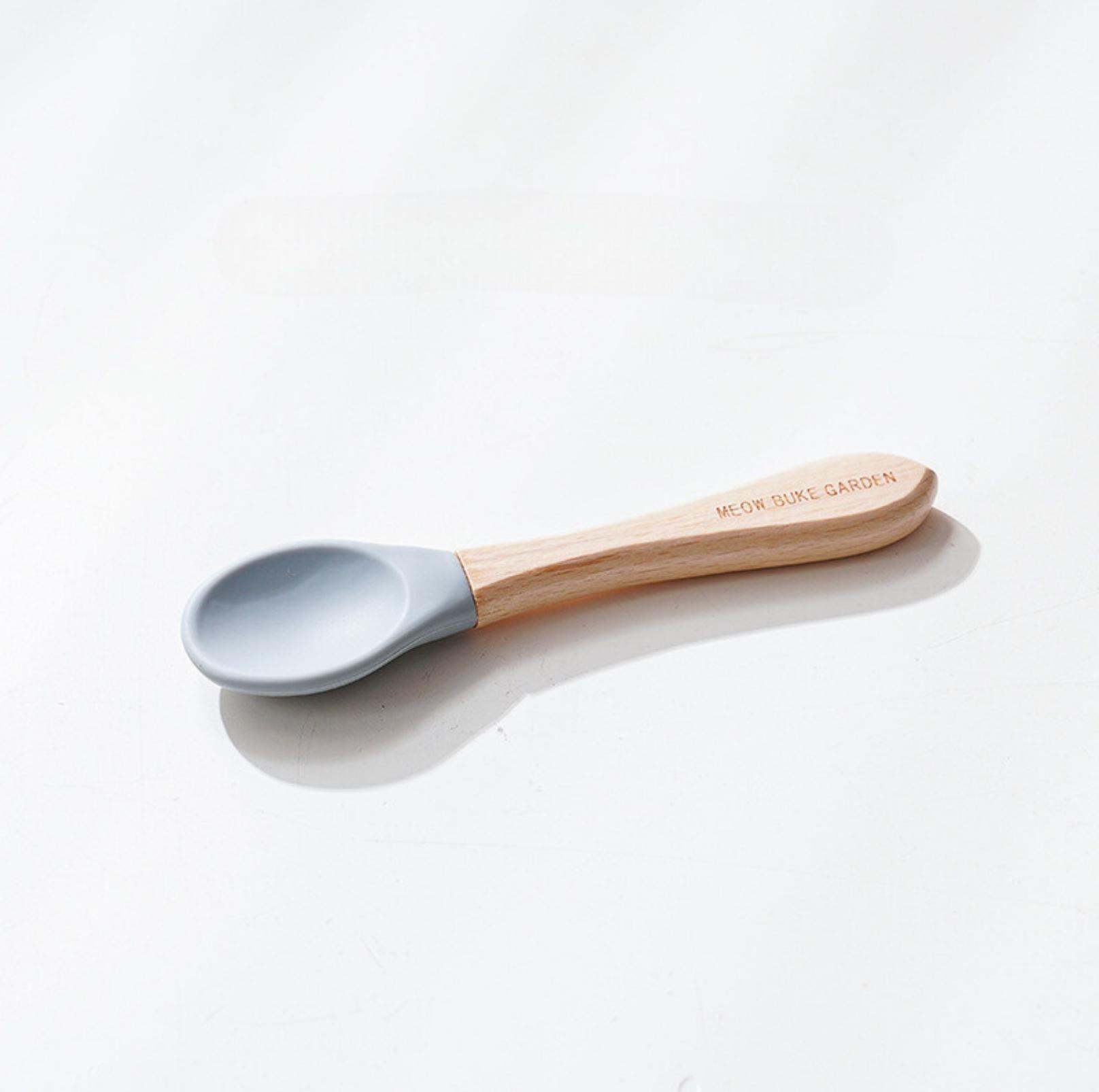 Elegant Baby-Grade Silicone Pet Food Spoon with Wooden Handle - {{product.type}} - PawPawUp