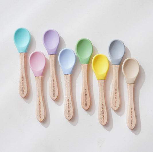 Elegant Baby-Grade Silicone Pet Food Spoon with Wooden Handle - {{product.type}} - PawPawUp