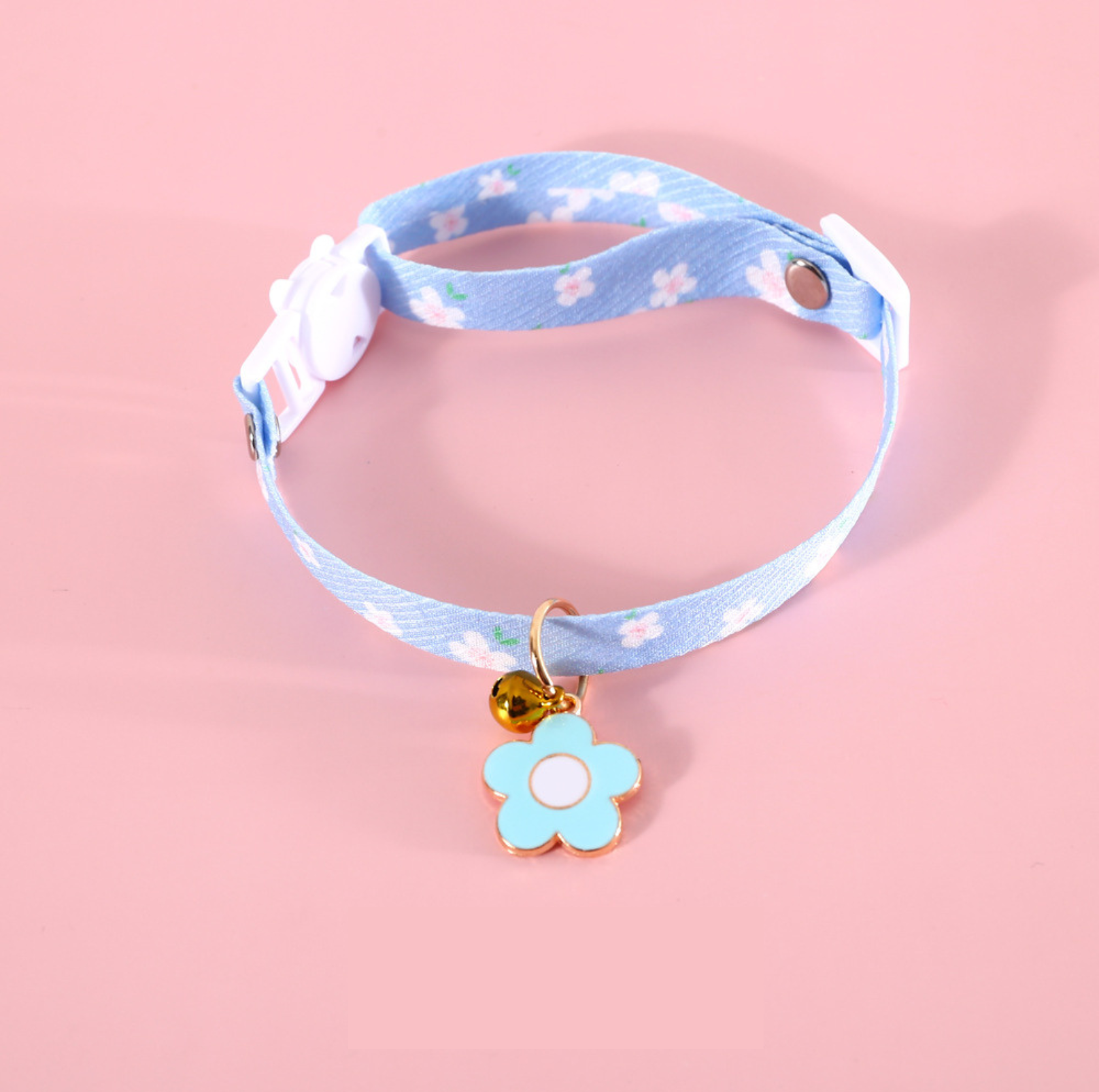 Flower Series Pendant Style Adjustable Pet Collar - {{product.type}} - PawPawUp