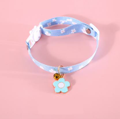 Flower Series Pendant Style Adjustable Pet Collar - {{product.type}} - PawPawUp