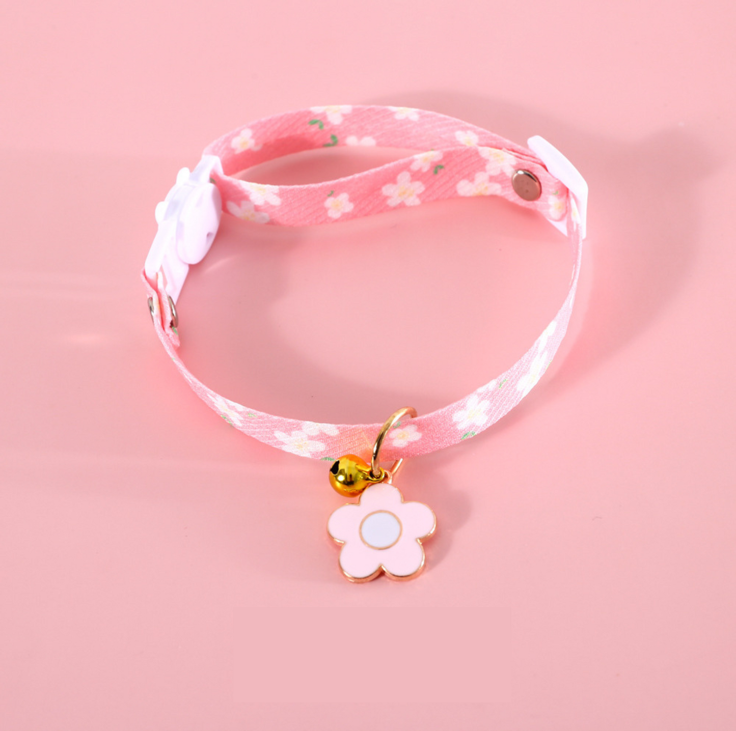Flower Series Pendant Style Adjustable Pet Collar - {{product.type}} - PawPawUp