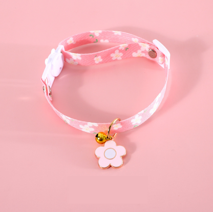 Flower Series Pendant Style Adjustable Pet Collar - {{product.type}} - PawPawUp