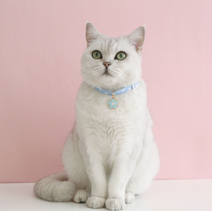 Flower Series Pendant Style Adjustable Pet Collar - {{product.type}} - PawPawUp