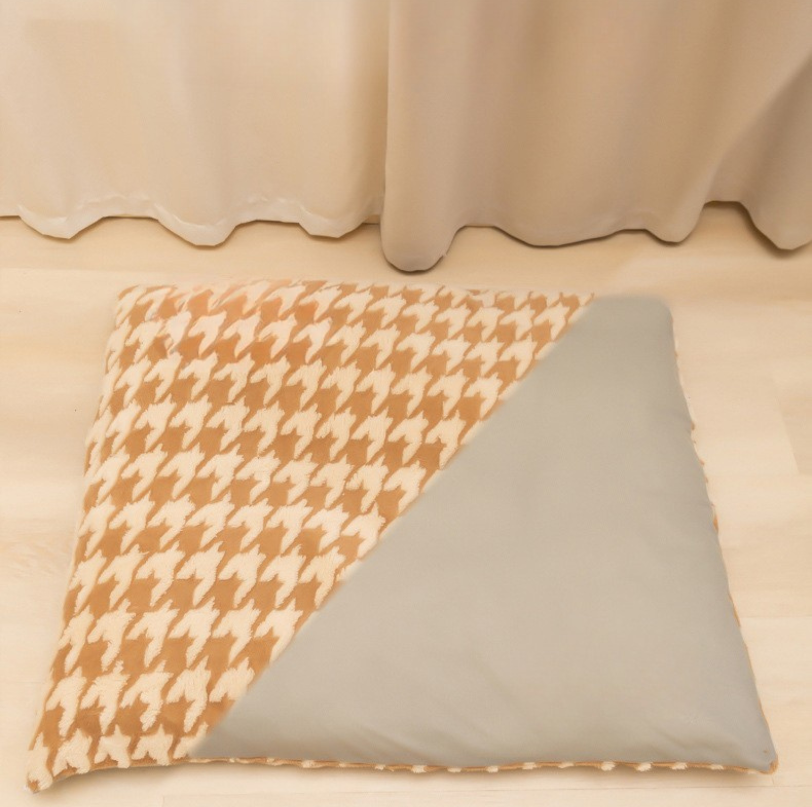 Houndstooth Winter Pet Bed – Plush Nest with Removable Cushion - {{product.type}} - PawPawUp