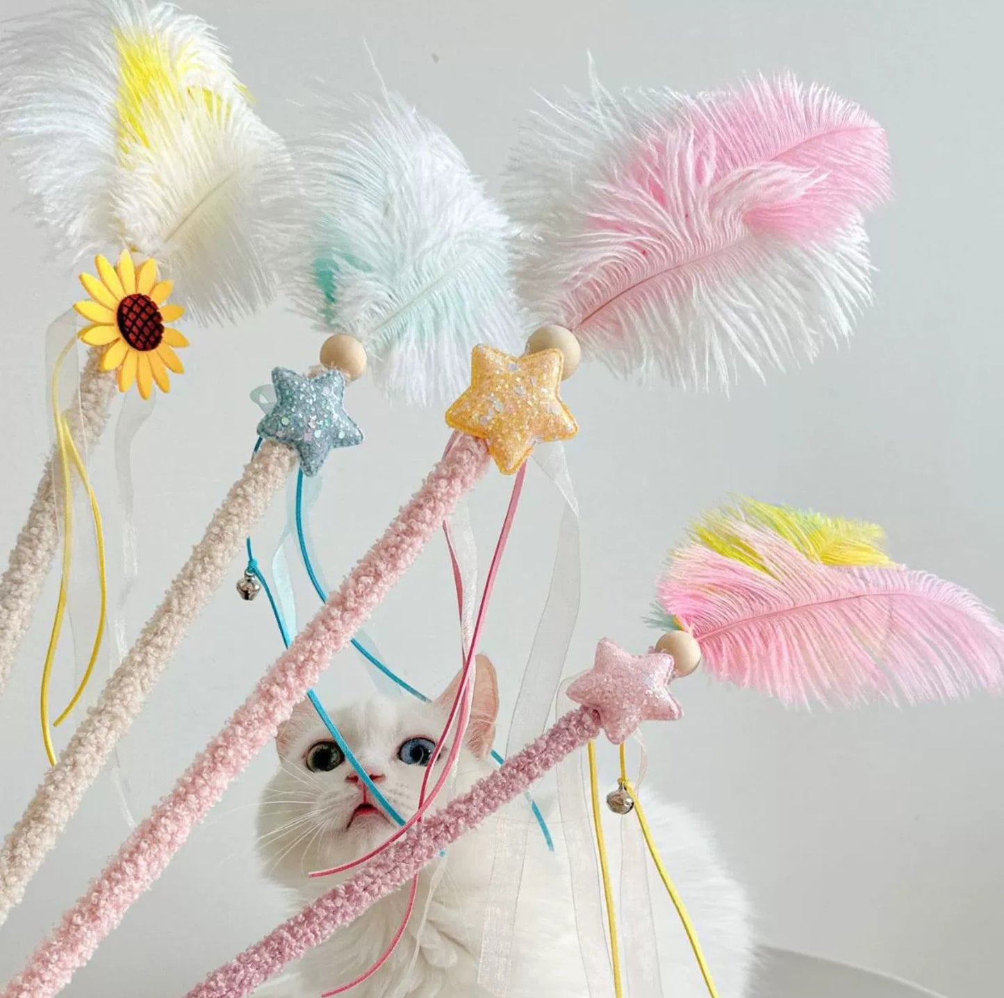 Ostrich-Style Feather Cat Teaser Wand - {{product.type}} - PawPawUp