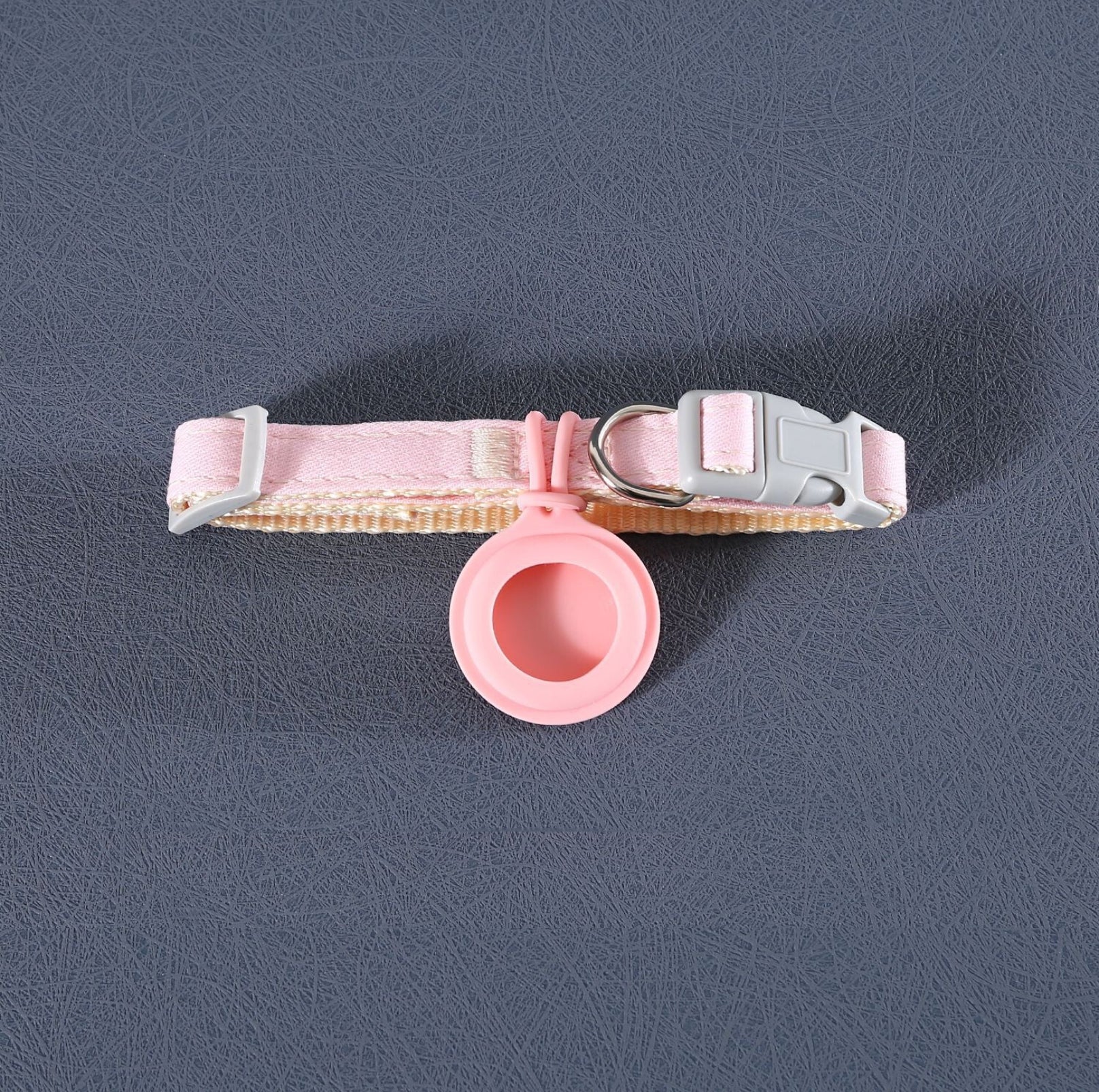 Pet Accessory Collar with Silicone AirTag Pocket Safety & Tracking - {{product.type}} - PawPawUp