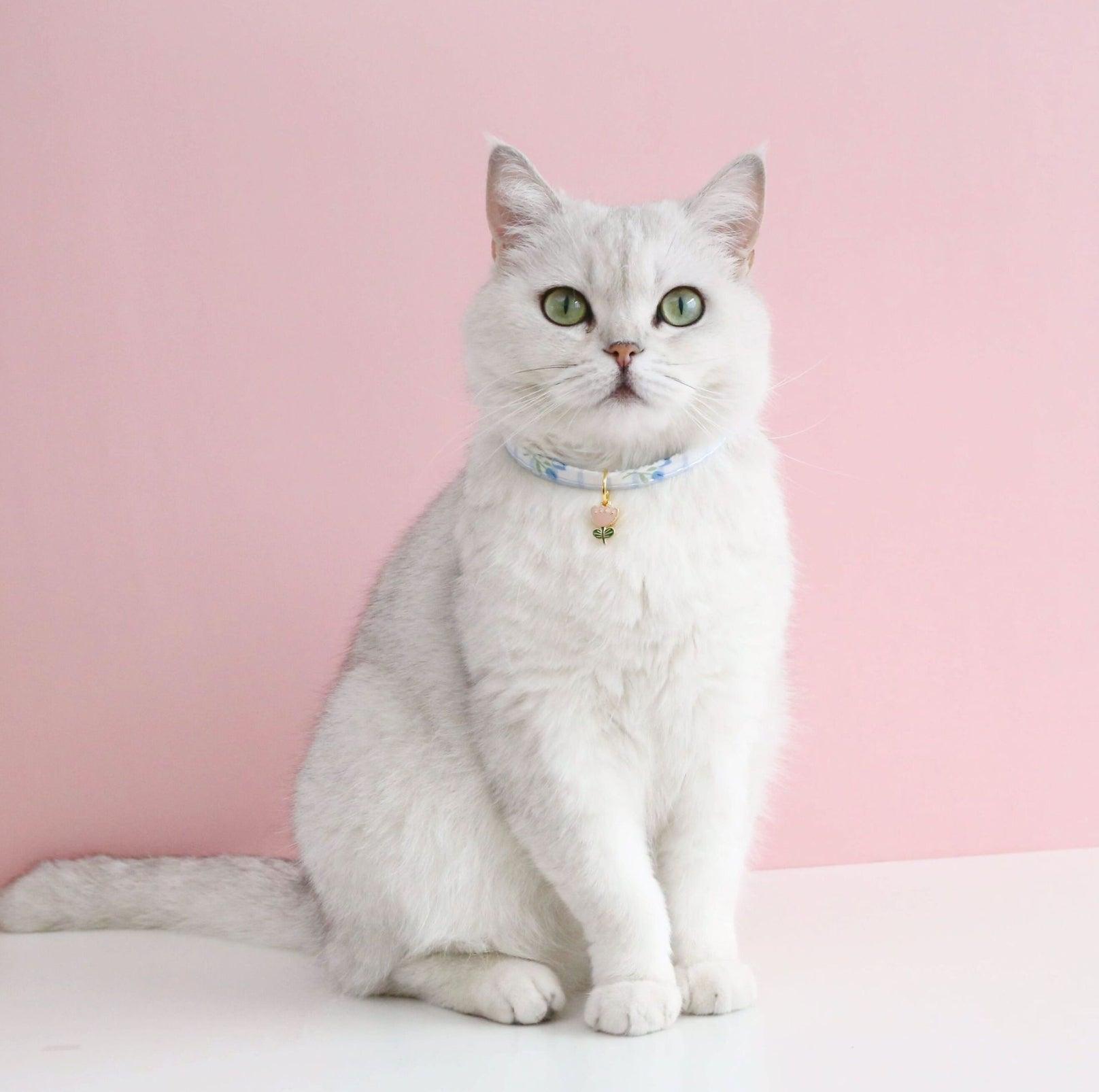Pet Tulip Pendant Bell Adjustable Collar - {{product.type}} - PawPawUp