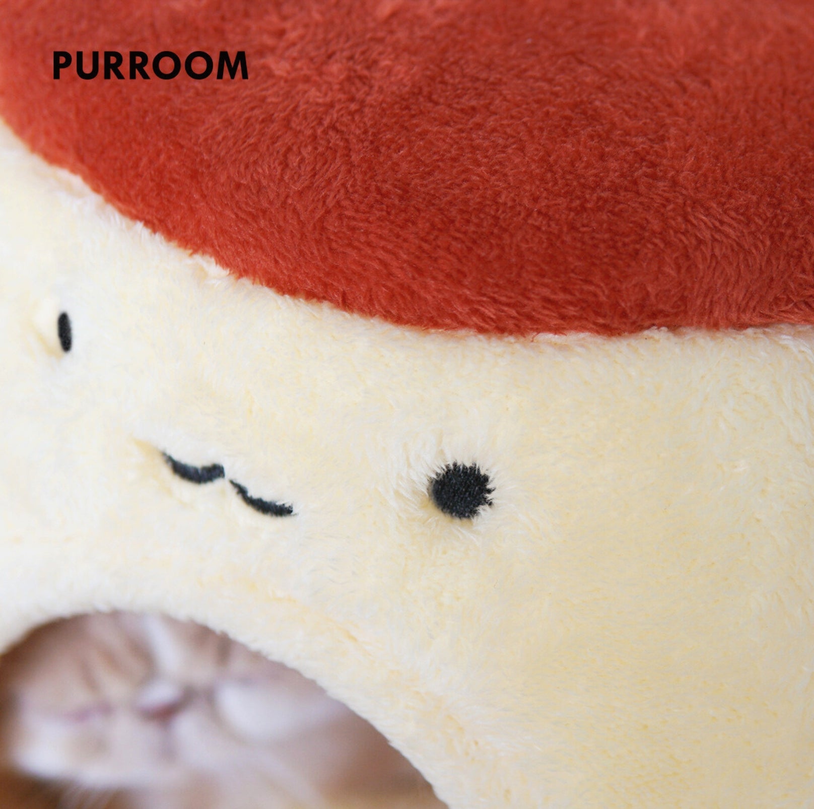 PURROOM Pudding-Shaped Plush Pet Bed - {{product.type}} - PawPawUp