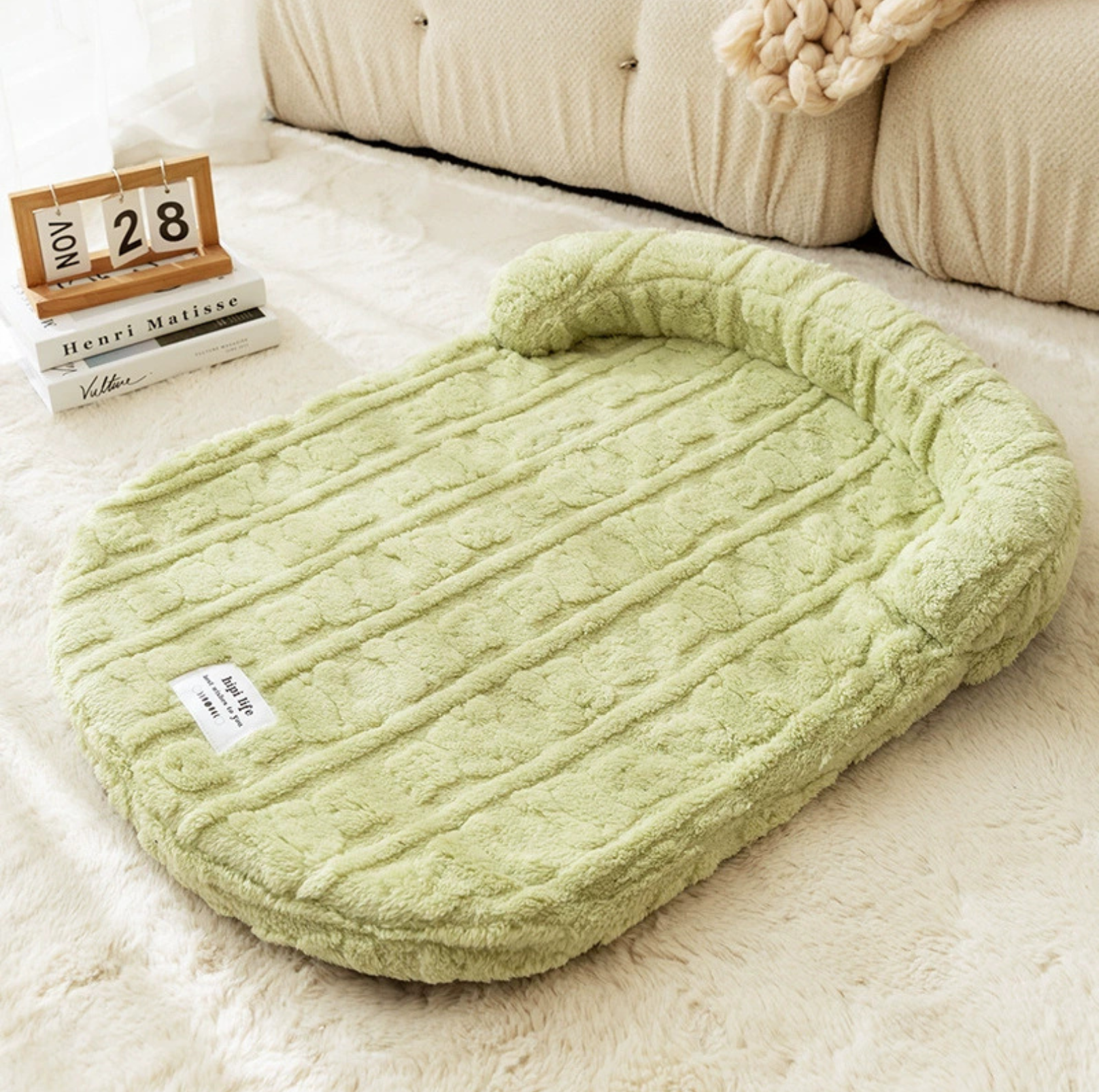 Winter Warm Sofa Pet Bed –Washable Cover and Soft Cushion - {{product.type}} - PawPawUp