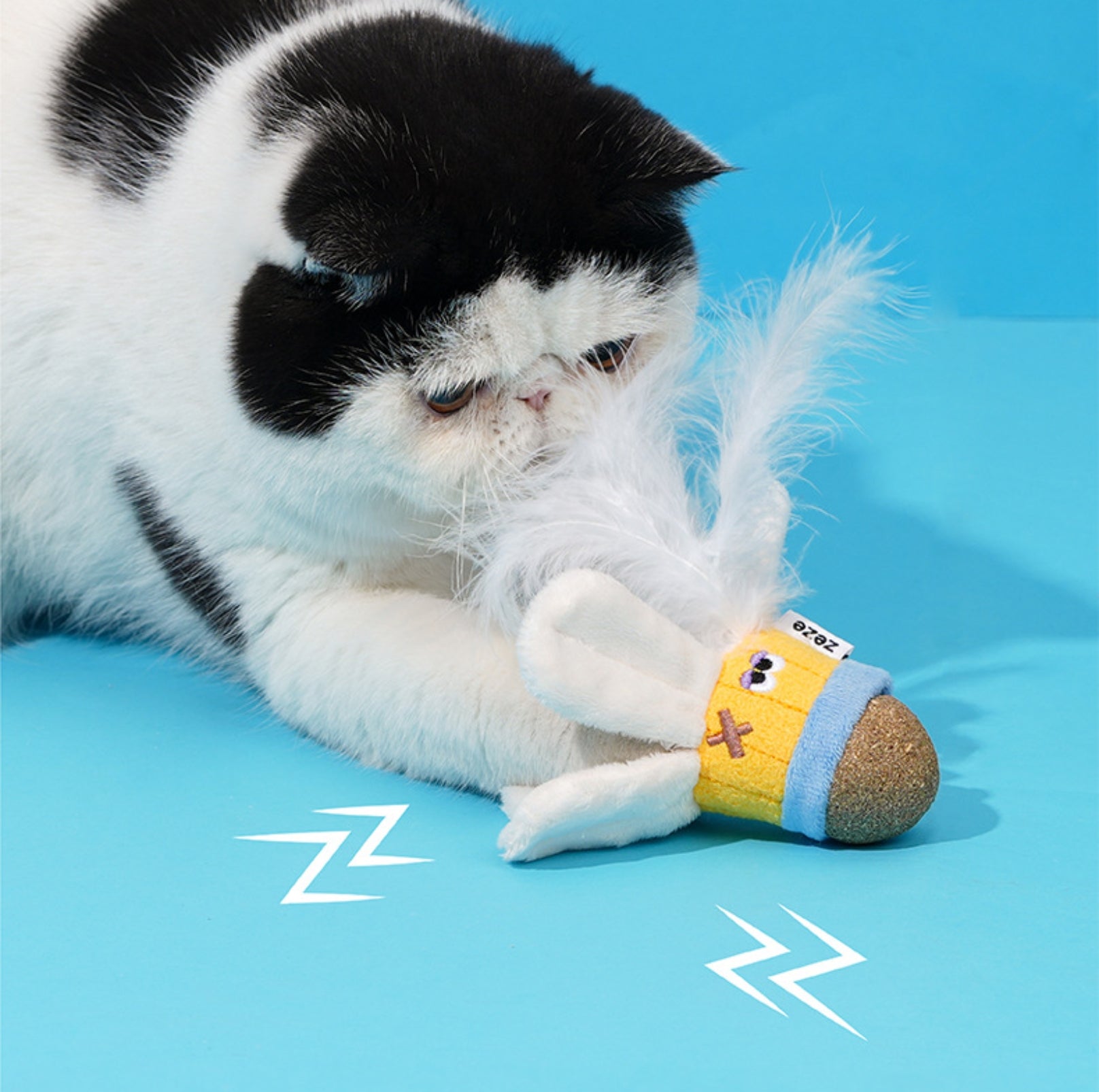 ZeZe Feather Shuttlecock Cat Toy – Plush Catnip Crinkle Toy - {{product.type}} - PawPawUp