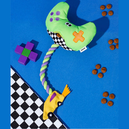 ZeZe Game Controller Rope Dog Toy – Tug, Chew & Squeak! - {{product.type}} - PawPawUp