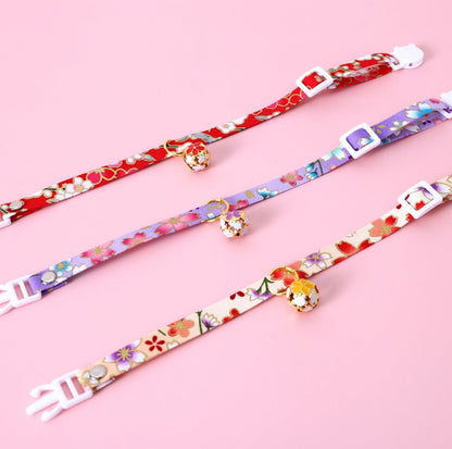 Japanese Style Adjustable Pet Flower Hollow Bell Collar - {{product.type}} - PawPawUp