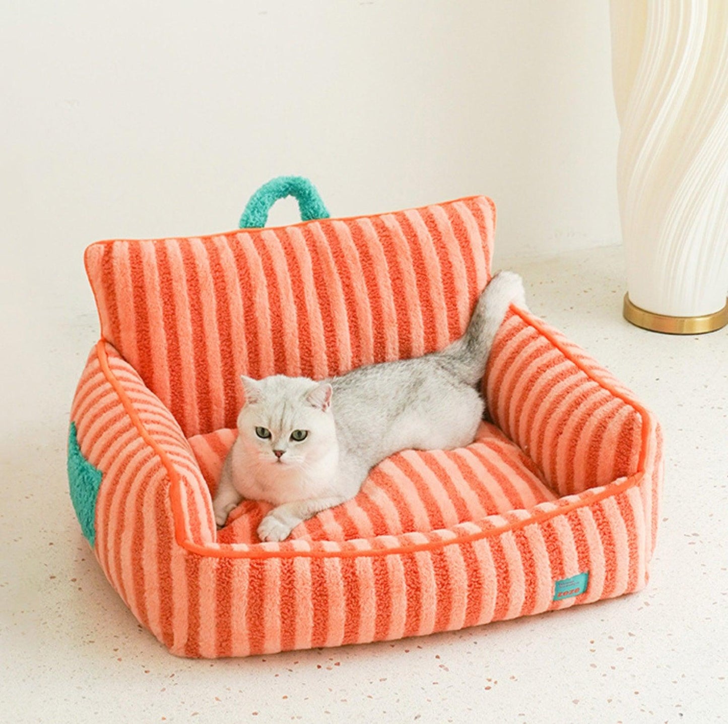 ZeZe Striped Style All Season Pet Sofa Cat Bed Dog Bed - {{product.type}} - PawPawUp