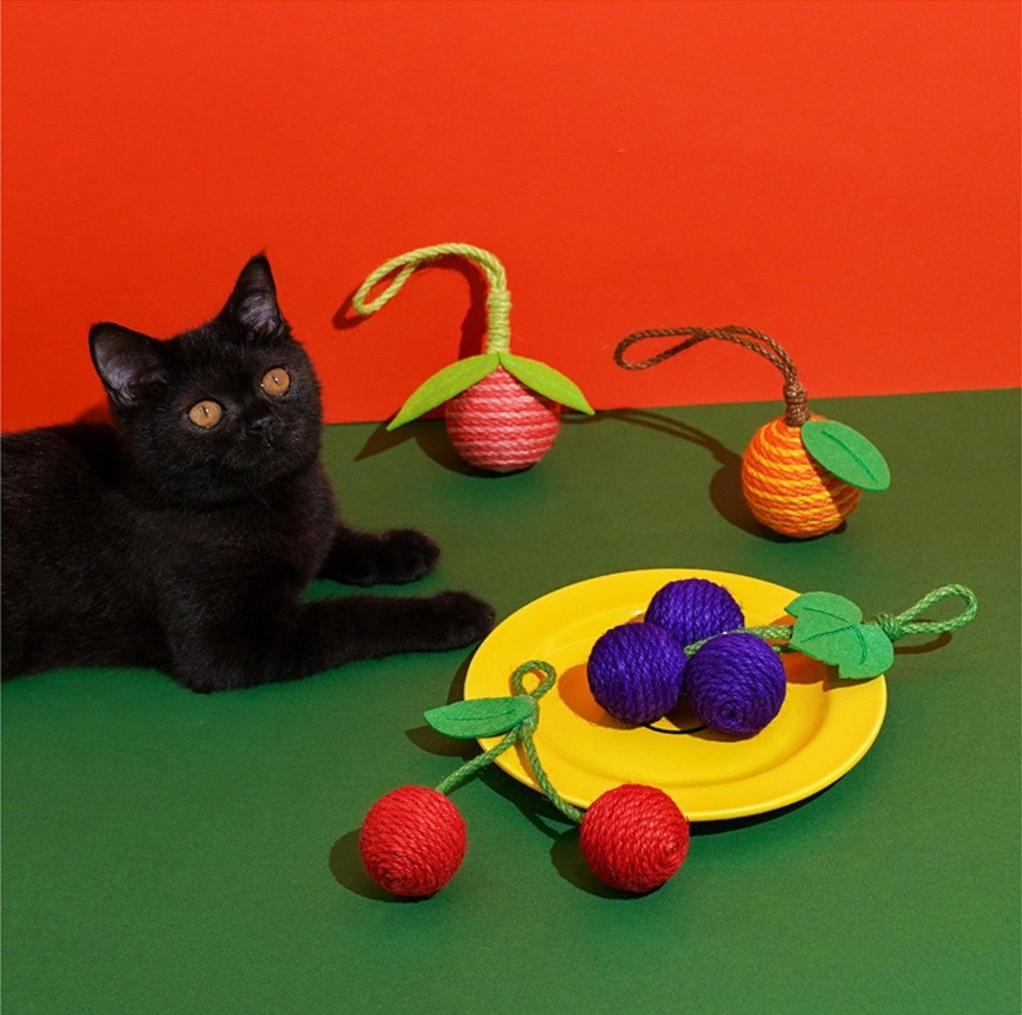 ZeZe "Fruit Party“ Hangable Natural Sisal Cat Toys Chasing And Chewing Balls - {{product.type}} - PawPawUp