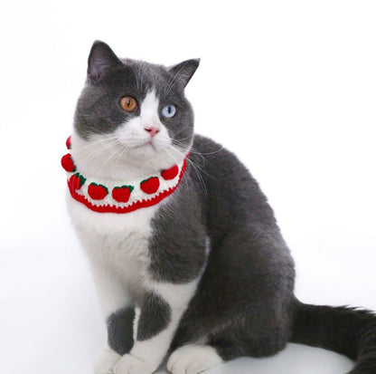 Knitted Cute Strawberry Pet Collar - {{product.type}} - PawPawUp