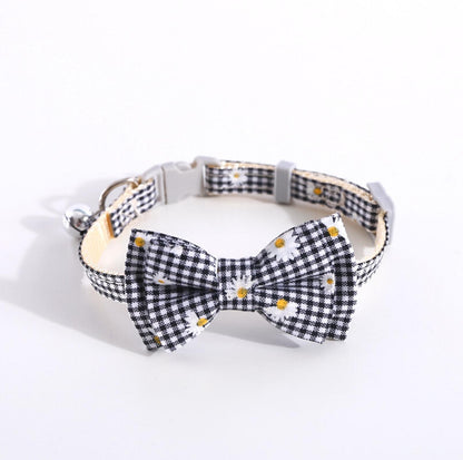 Pet Adjustable Bow Collar with Daisy Pattern - {{product.type}} - PawPawUp