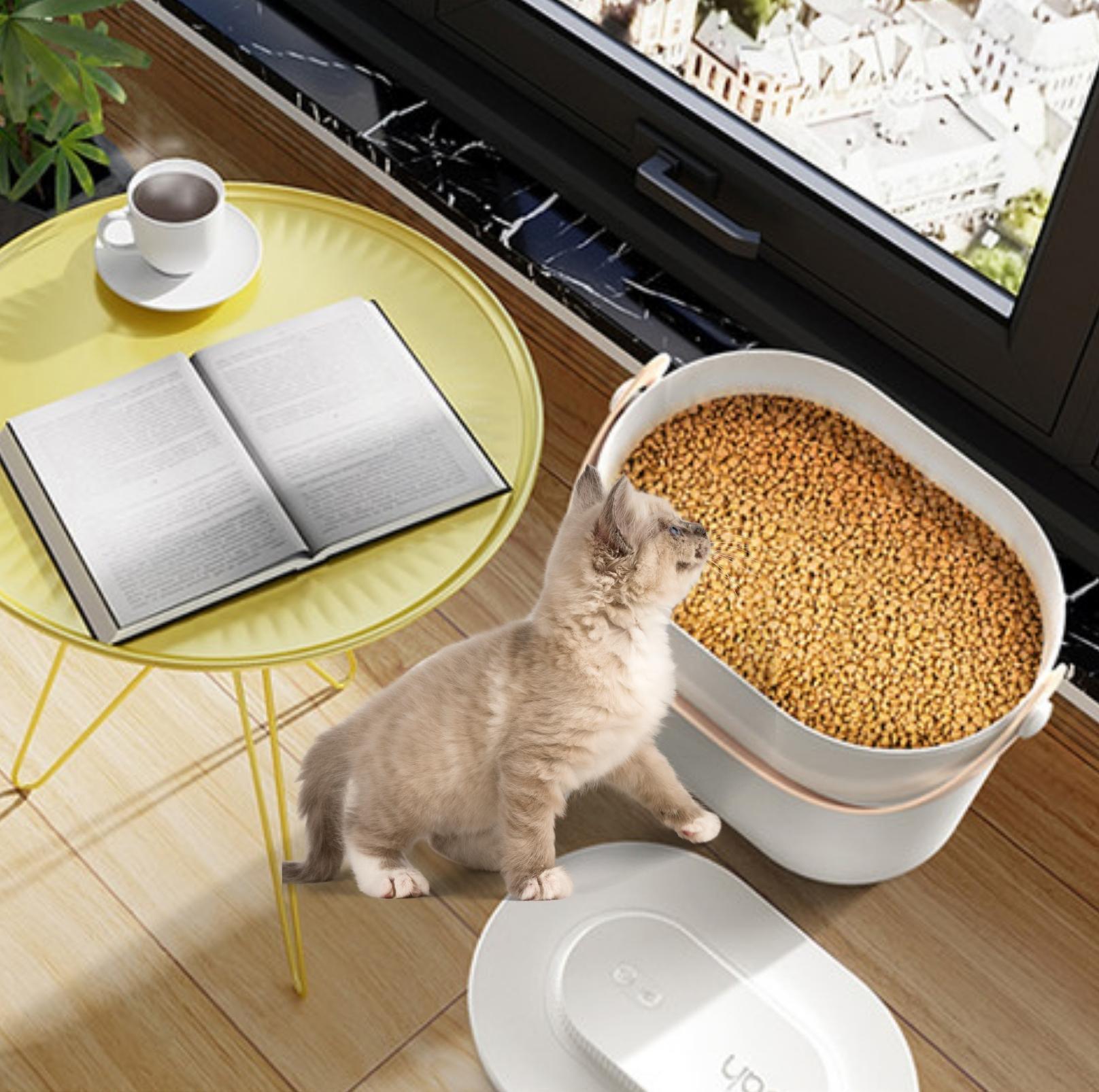 Uah Pet Smart Vacuum Seal Storage Container - {{product.type}} - PawPawUp